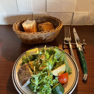 ビストロ・アンジュール_1