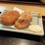 和風居酒屋 ひょうたん - 牛肉コロッケと海老フライ