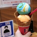 B-R 31 ICE CREAM - マンダリンオレンジチーズケーキ＆サンセットサーフィン