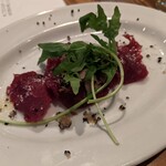 オステリア クロチェッタ - 北海道産牛肉モモ肉のブレザオラ