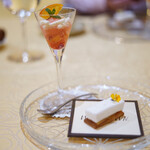 トゥ・ラ・ジョア - 