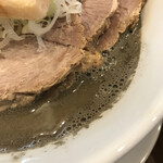 中華そば まるたけ - こいにぼのセメント色スープ