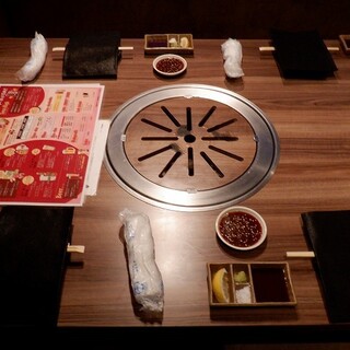 焼肉・にくなべ屋 神戸びいどろ_2