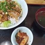 さくみ - ピリ辛豚カルビ炙り丼
