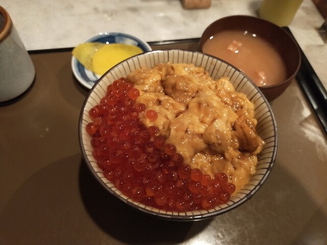 ぺりーのいくら丼 ぺりーのいくらどん 日本橋 海鮮丼 食べログ ぺりーのいくら丼 ぺりーのいくらどん 日本橋 海鮮丼 食べログ
