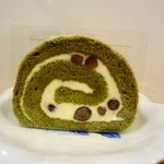 MA FAVORITE - 抹茶と小豆のロールケーキ　280円