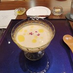 Gibier MIYAMA - 最初のジビエは、新ジャガイモ・生姜・キャビアビシソワーズのような冷たいスープ