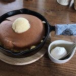 ミツバチガーデン カフェ - スノーハニーパンケーキ