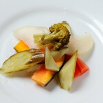SATHI KITCHEN - 彩り野菜のピクルス