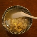 もつ焼エビちゃん - モツ煮　275円