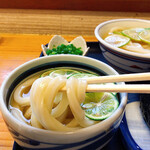 ふる里うどん  - 弾力あるコシ
      力強く丁寧な麺☆