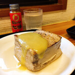 ふる里うどん  - おでんの豆腐（浸かり具合レベル④）
      今日は崩さなかった笑