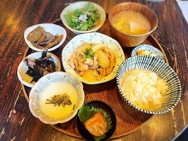 Yaoyatogohanuraya 難波 日本橋 道頓堀 定食 食堂 食べログ 繁體中文 Yaoyatogohanuraya 難波 日本橋 道頓堀 定食 食堂 食べログ 繁體中文