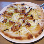 魚河岸トミーナ - 穴子のピザ(2700円)