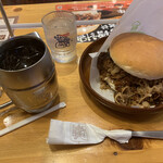 コメダ珈琲店 - コメ牛肉だくだく、アイスコーヒーたっぷりサイズ