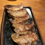 拉麺屋神楽 - 餃子5個　　297円