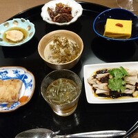 MASA'S KITCHEN 名古屋JRゲートタワー - 懐かしい7皿の前菜盛り合わせ。器もしっかりとして。
