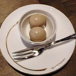 バー ライト - 突き出し　500円
      うずら