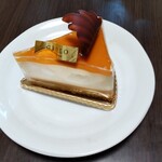 クリオロ 本店 - 世界パティスリー20009アントルメ部門1位のガイア