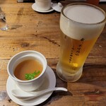 北京ダックマニア - 薬膳カモスープと生ビール(黒ラベル)