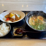 Tonkou - 酢豚定食 ８５０円