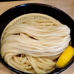 隆勝 - つけそばの麺（レモン付き）