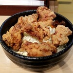 男気豚カツカレー - 唐揚げ丼：780円