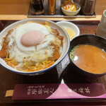 銀座 梅林 - カツ丼 半熟玉子トッピング 味噌汁付き