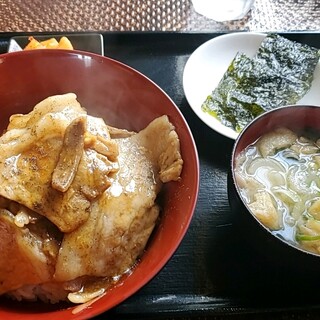 焼肉ダイニングかもめ食堂_0