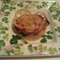 モナリザ 恵比寿店 - 金目鯛のマリネのロースト　蓮根のクレープとごぼうのソースとともに