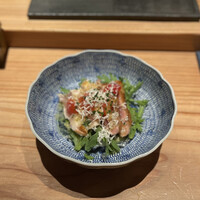 とり茶太郎 - ほろほろ鳥ももと茶太郎鳥むねのマリネ
                    山ワサビ、佐藤錦、サラダ春菊
                    