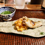 京天神 野口 - ☆朝採れ鮎（滋賀・安曇川）の塩焼き　蓼酢
      ☆とうもろこしのかき揚げ