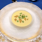 エッサンス - 枝豆とコーンのスープ