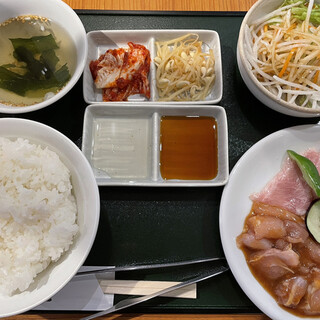 焼肉 さくら - 料理写真:豚トロ塩、地鶏味噌、ランチ980円