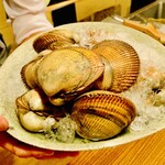 京天神 野口 - ◎丹後とり貝は大きくて肉厚。食感は柔らかくて甘みが濃い。