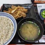 Yoshinoya - 牛皿麦とろ御膳