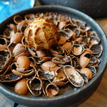 ル クーリュズ - カヤの実のシューにレバーペースト