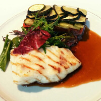 ベージュ アラン・デュカス 東京 - 