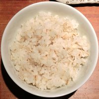赤坂うまや - もち豚の炭火焼きとろろ定食 1250円 の麦めし