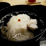 道人 - アコウと葛素麺。背筋が伸びるお椀。