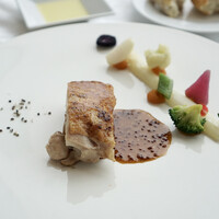 ギリガンズ アイランド - 伊逹産の鶏モモ肉のソテーマスタードソース　