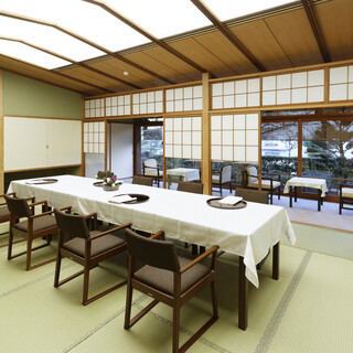 格式高い日本家屋で、日々の喧騒を忘れゆっくりとお寛ぎください