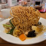 南海飯店 - かたい焼ソバの麺