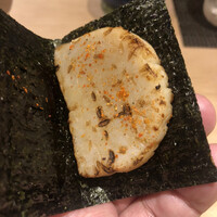 すし岩瀬 - 平貝の磯辺焼き。海苔は愛知産の青混ぜ。香り良し