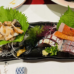 割烹よし田 - サザエ・キンメ・アジ・サバ刺し