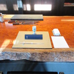 草庵 鍋島 - カウンター席