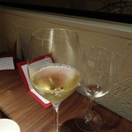 Fujiya 1935 - 白ワインは2杯楽しめます