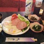 Orenji - ハムエッグ定食(800円)