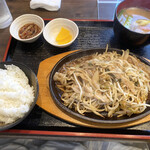 居酒屋 釧之助 - トントロのレモン焼き定食