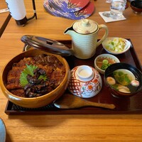 炭焼うな富士 白壁別邸 - 肝入り特上ひつまぶし